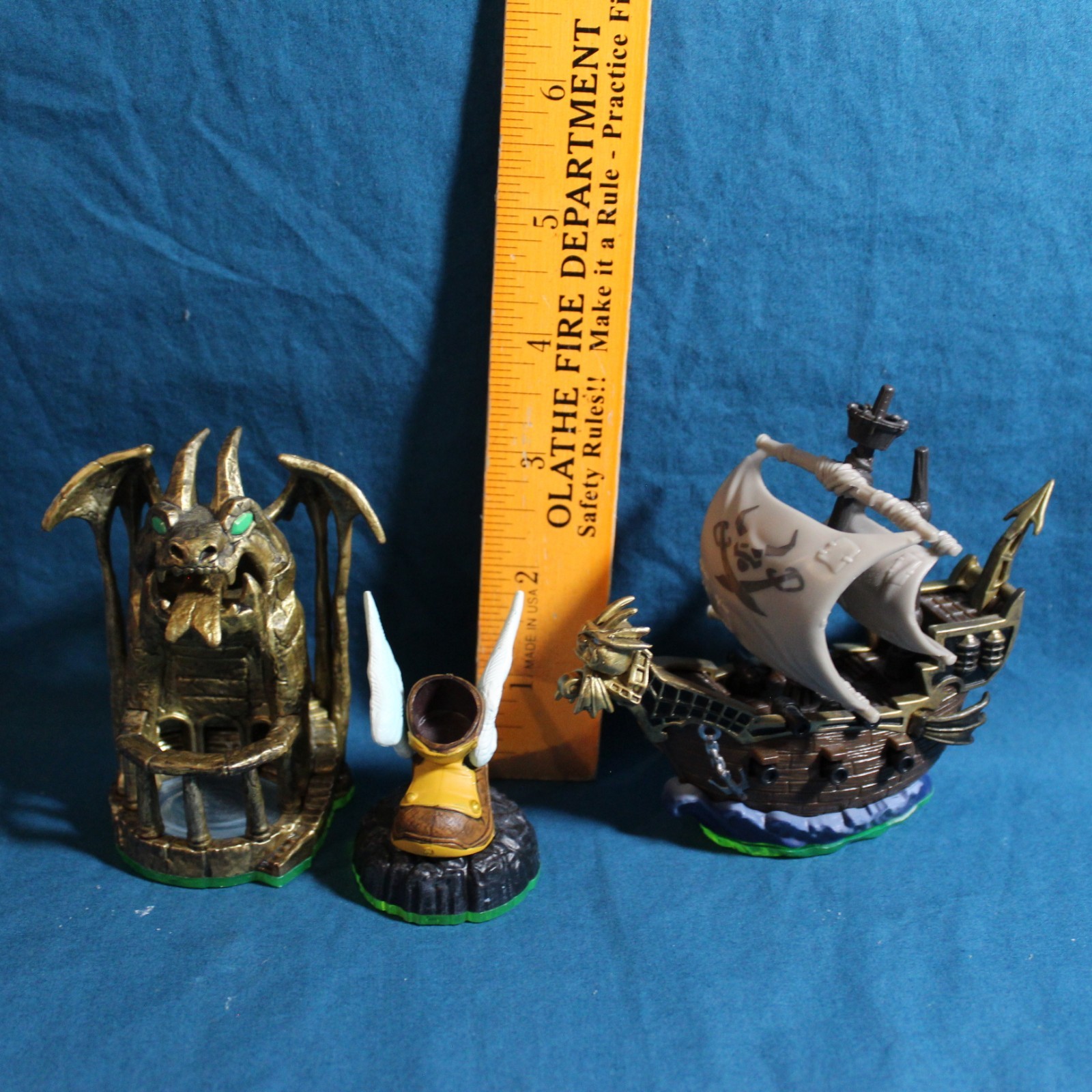 Spyro Skylanders Lot – Eruptor Legendary Bouncer Chill Jet-Vac Cards