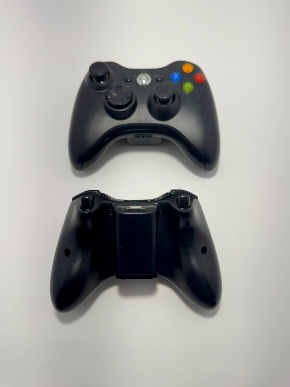 Microsoft Xbox 360 Wireless Controller – Glossy Black (2)