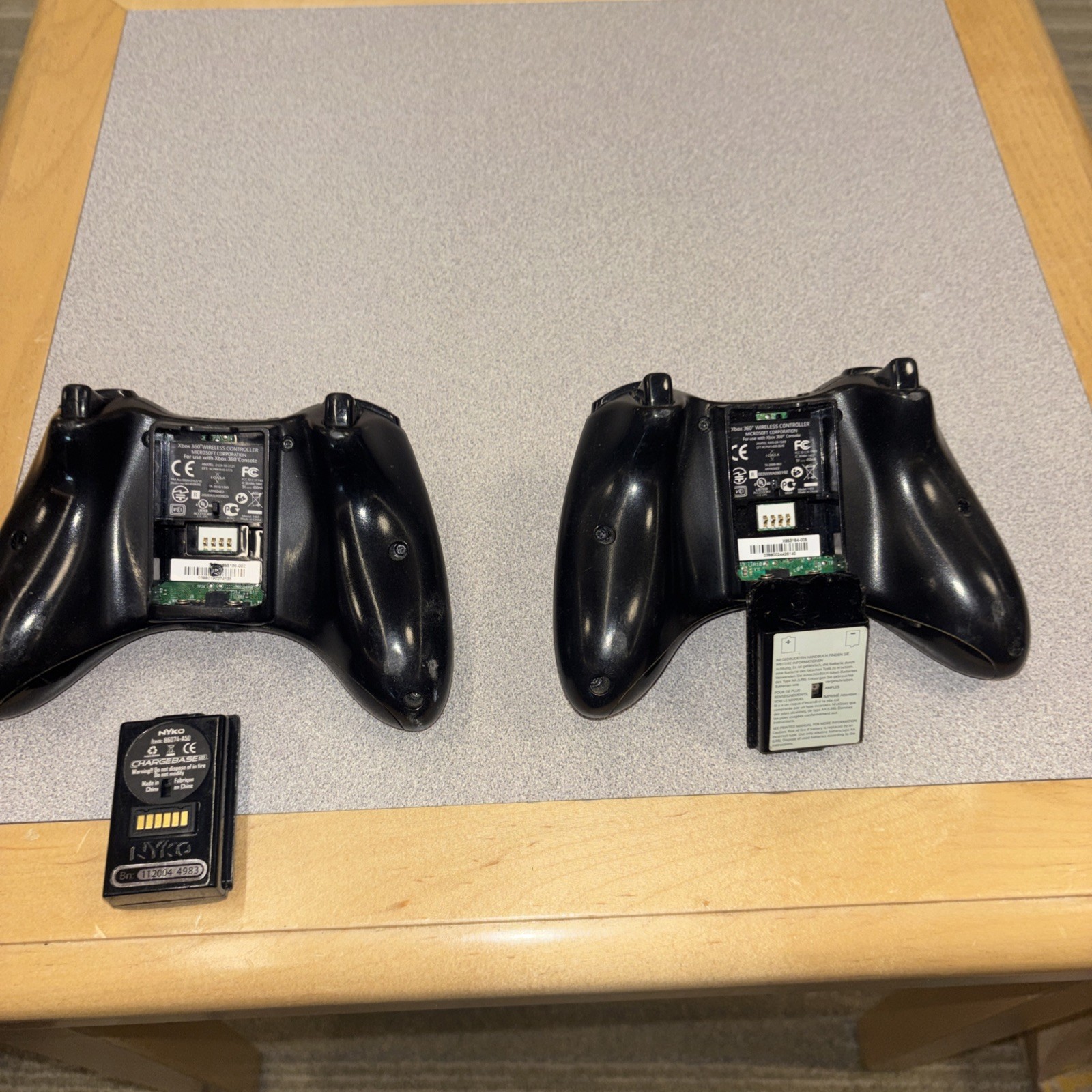 Microsoft Xbox 360 Wireless Controller – Glossy Black 2 Item Untested!