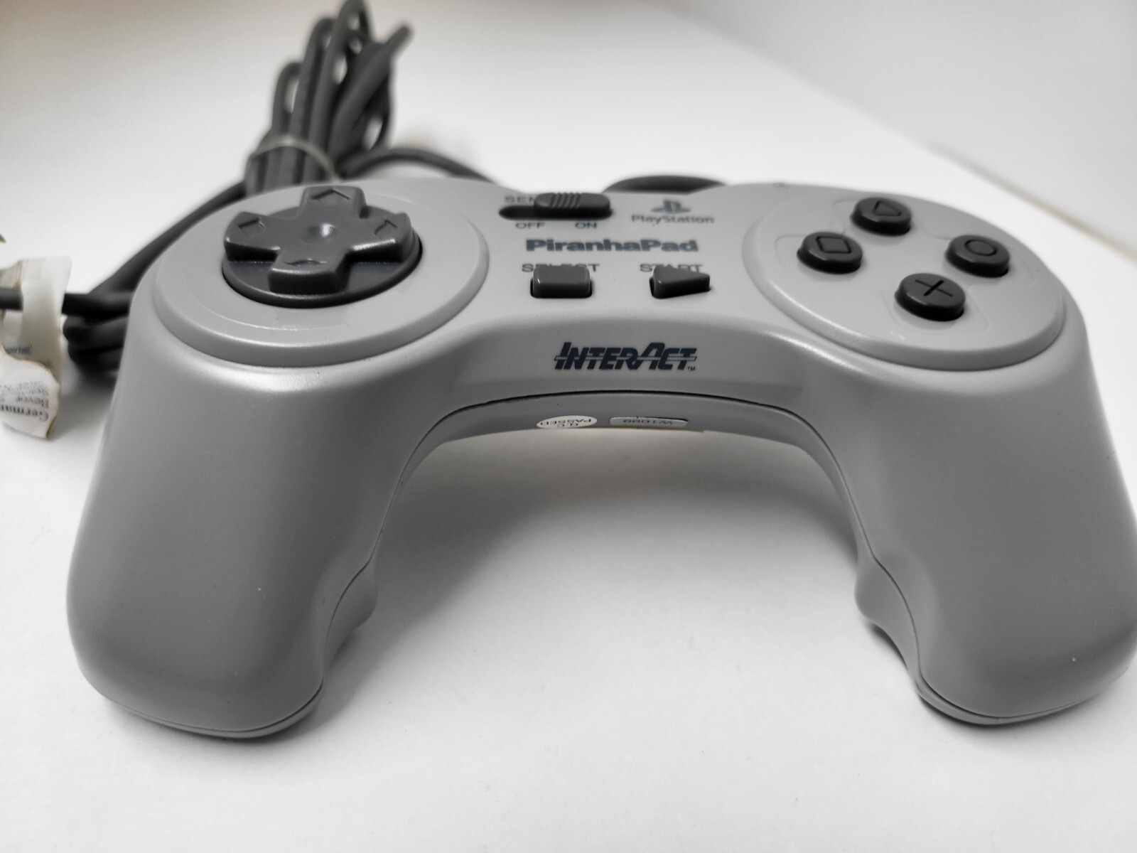 interact Piranha pad Controller for Sony Playstation 1 PSONE #N57