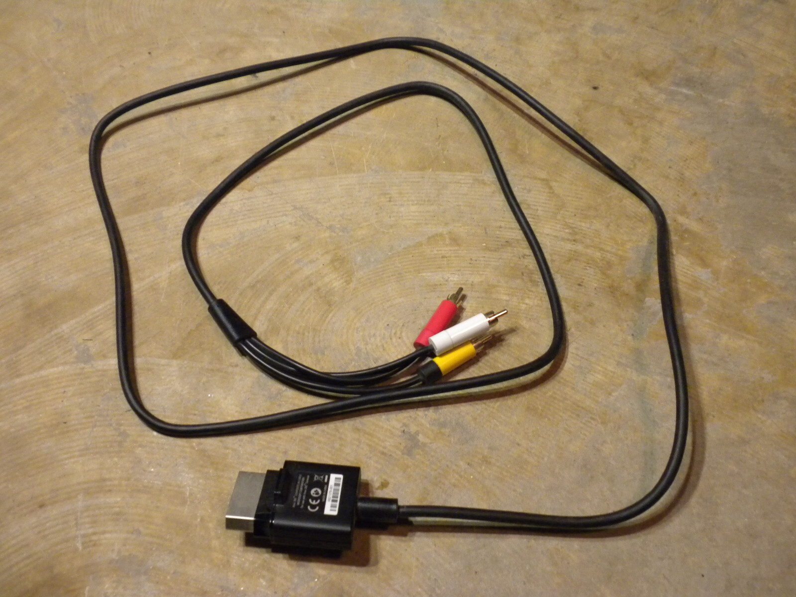 OEM GENUINE Microsoft XBOX 360 Composite AV Cable ( Red – Yellow – White )