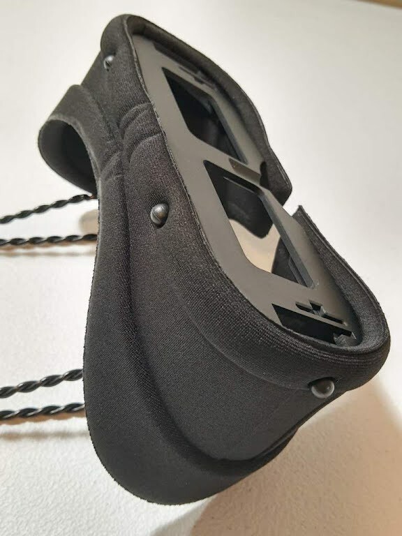 Nintendo Virtual Boy Stand with Complete Visor Eye Shield VUE-003 – Brand New