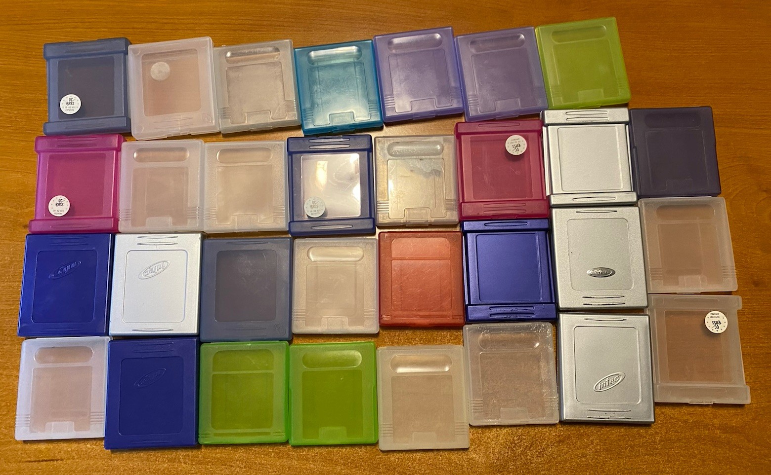 31x Lot Nintendo Game Boy Color GBC Cartridge Cases Storage Holders Mixed