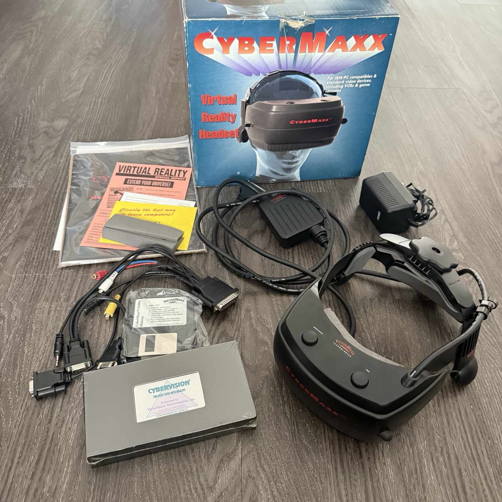 Cybermaxx Victormaxx Technologies VR Headset System – Tested & Working