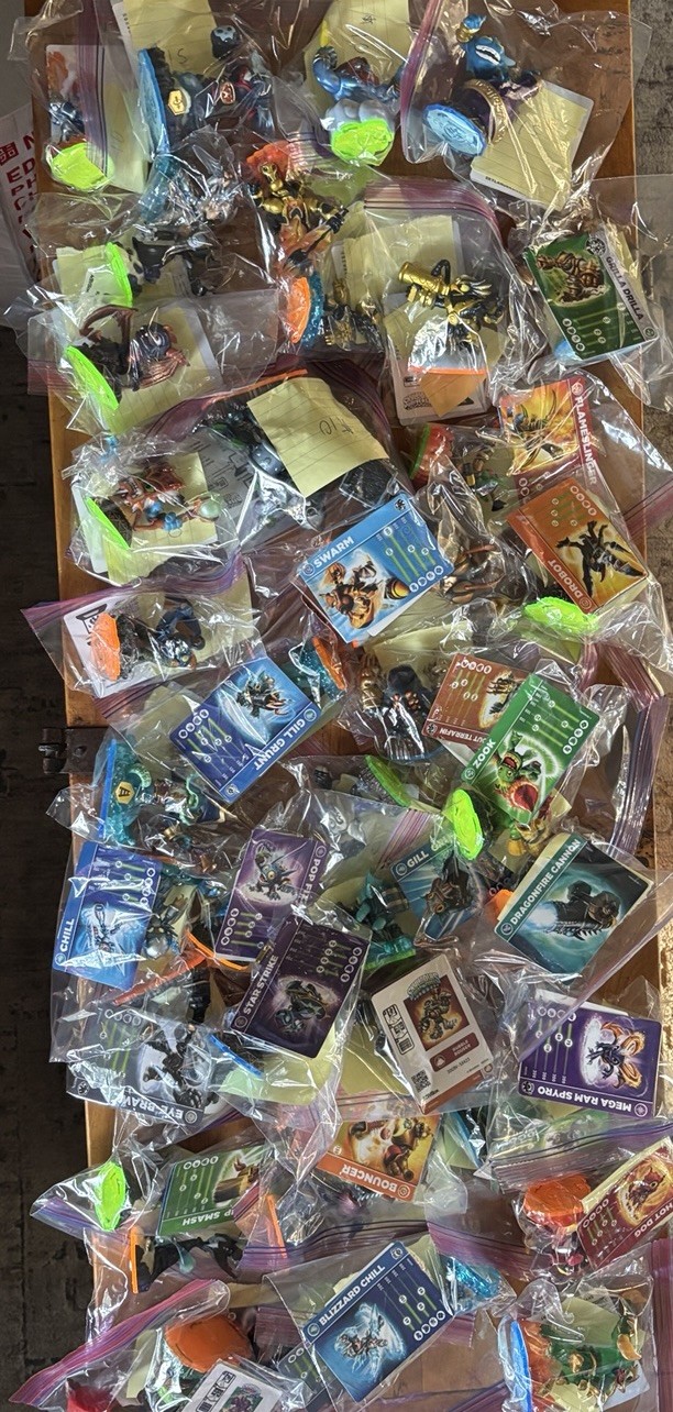 Skylanders Lot 50+ with Cards – Slam bam, Jade Fire kraken, Legendary Slam Bam