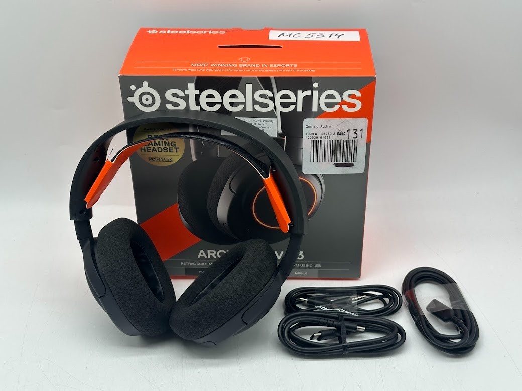 SteelSeries Arctis Nova 3 Multi-System Gaming Headset