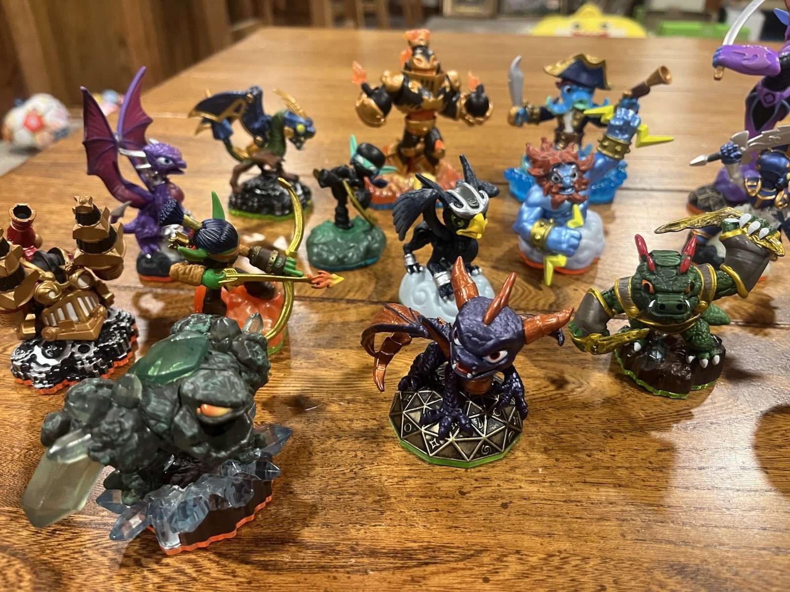 SKYLANDERS Lot of awesome Figures – Activision 2011 2012 – Mixed Lot