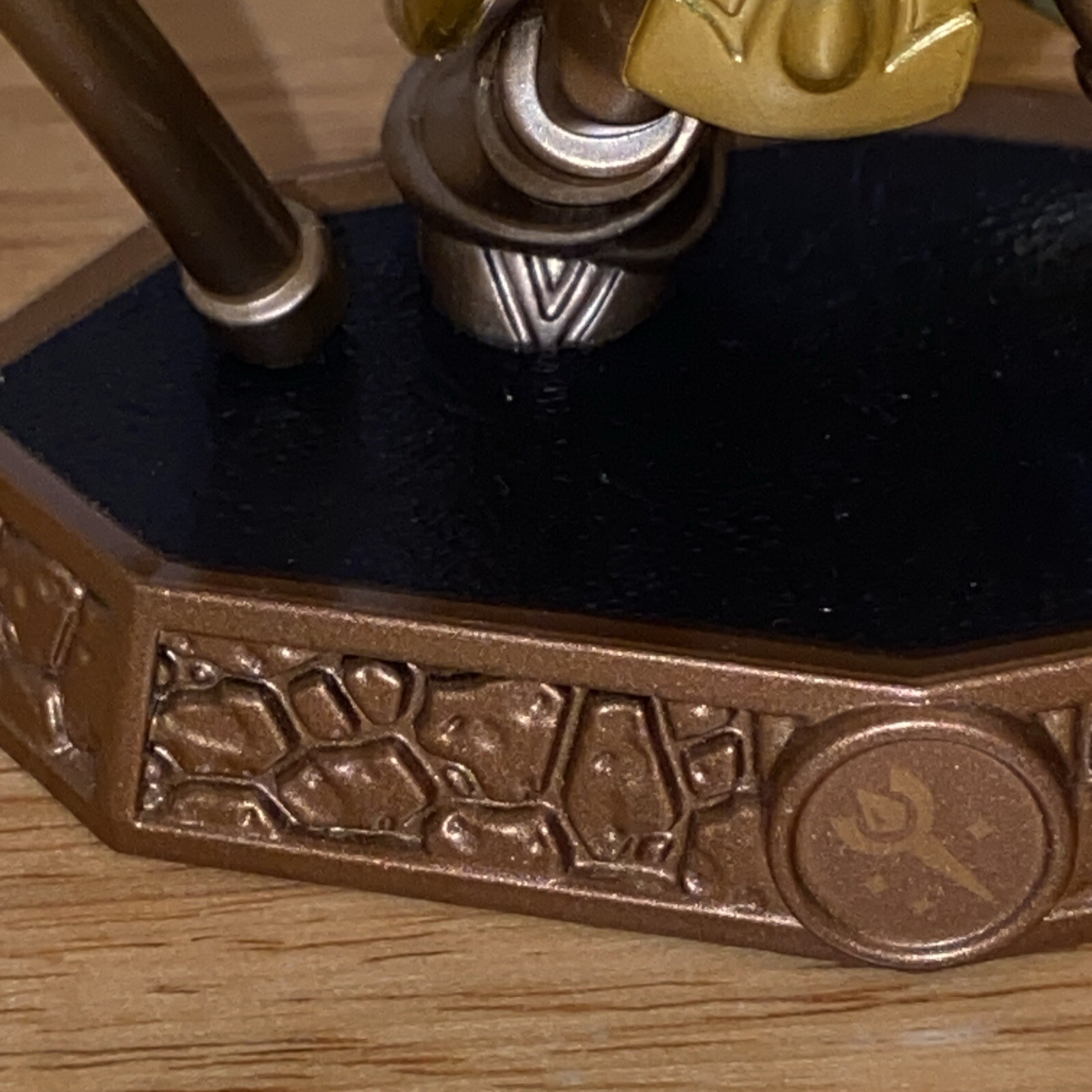 Skylanders 1 Figure Golden Queen, Imaginatores, Year 2016, Read
