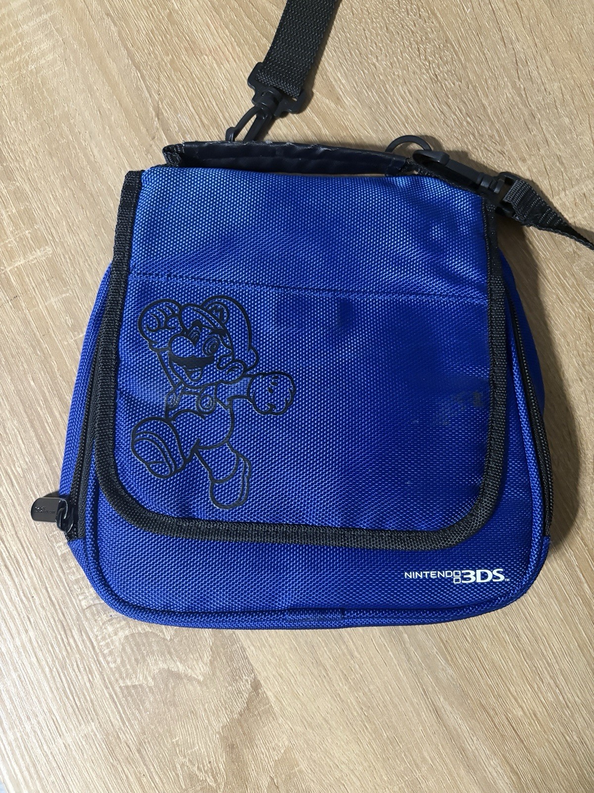 Nintendo 3DS Super Mario 9″ Travel Carrying Case BLUE w/ Shoulder Strap