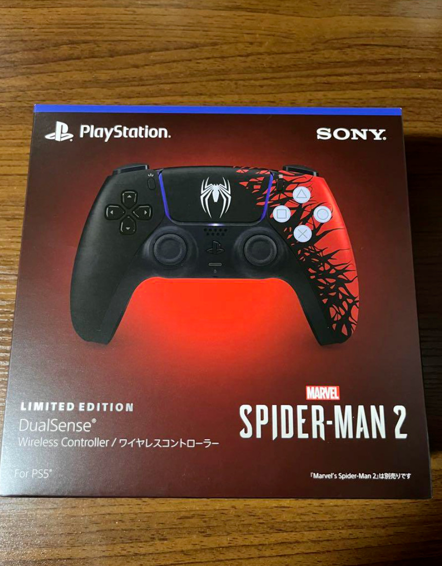Sony DualSense Wireless Controller – Spider-Man 2 Limited Edition japan