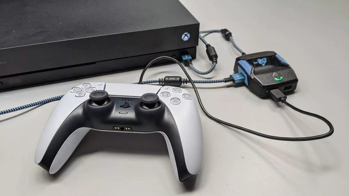Cronus Zen PS5 PS4 Xbox Nintendo Console Adapter CM00053 Open Box