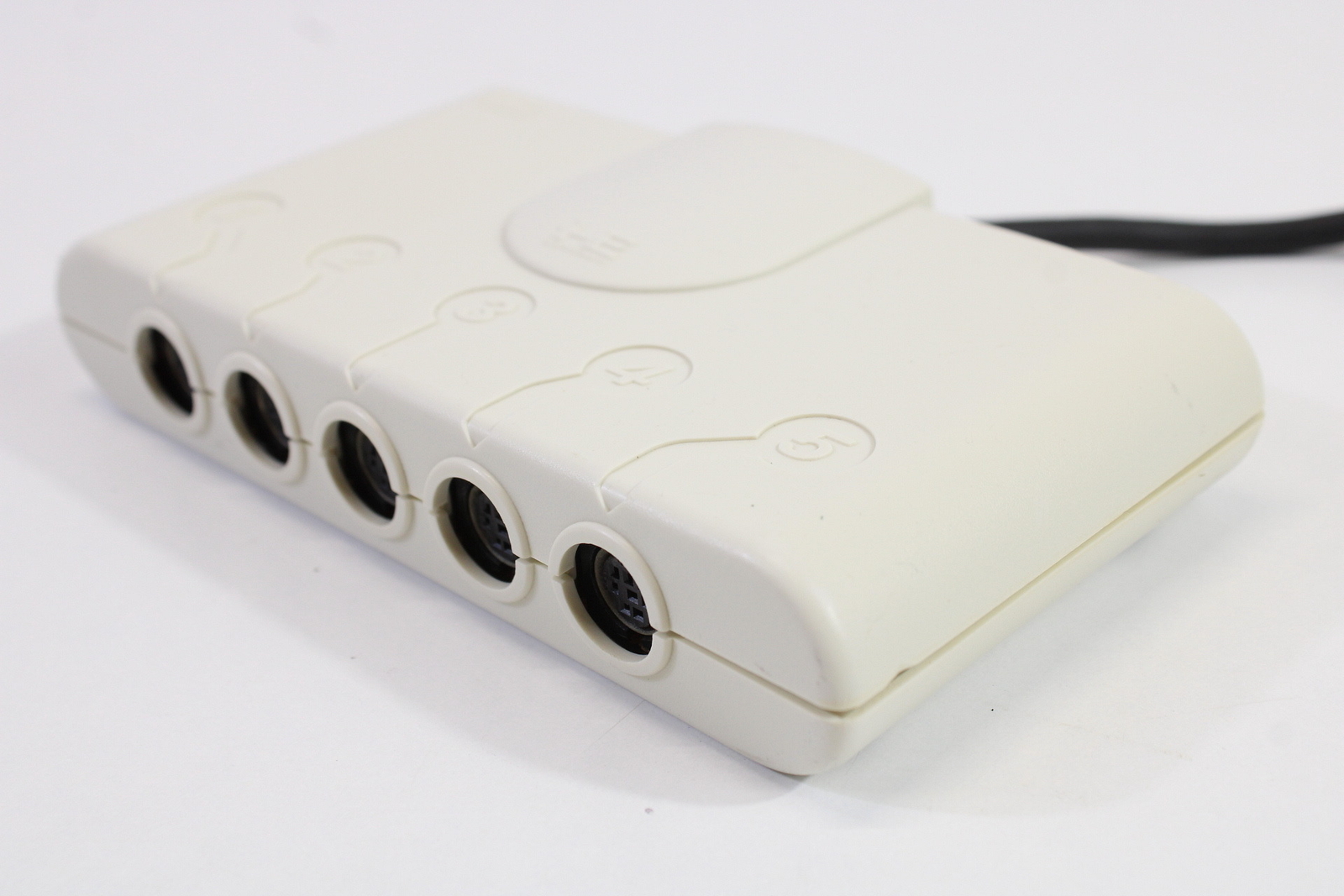 Official NEC PC Engine PI-PD003 5-Way Multitap White Milti Tap Slight Discolor