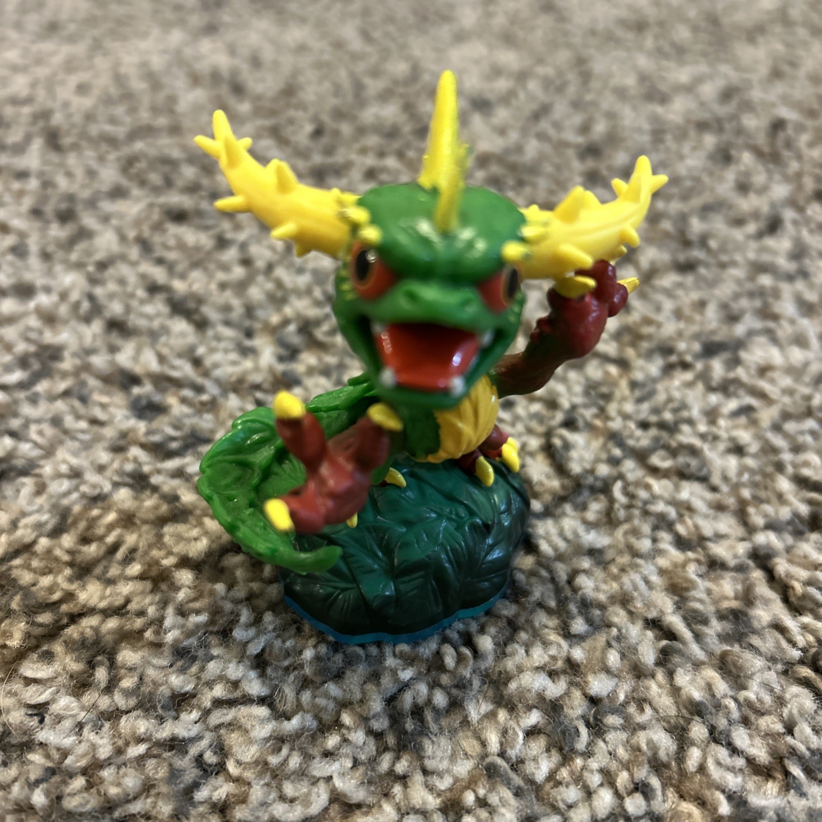 Skylanders Swap Force Thorn Horn Camo Figure Green Dragon Activision 2013