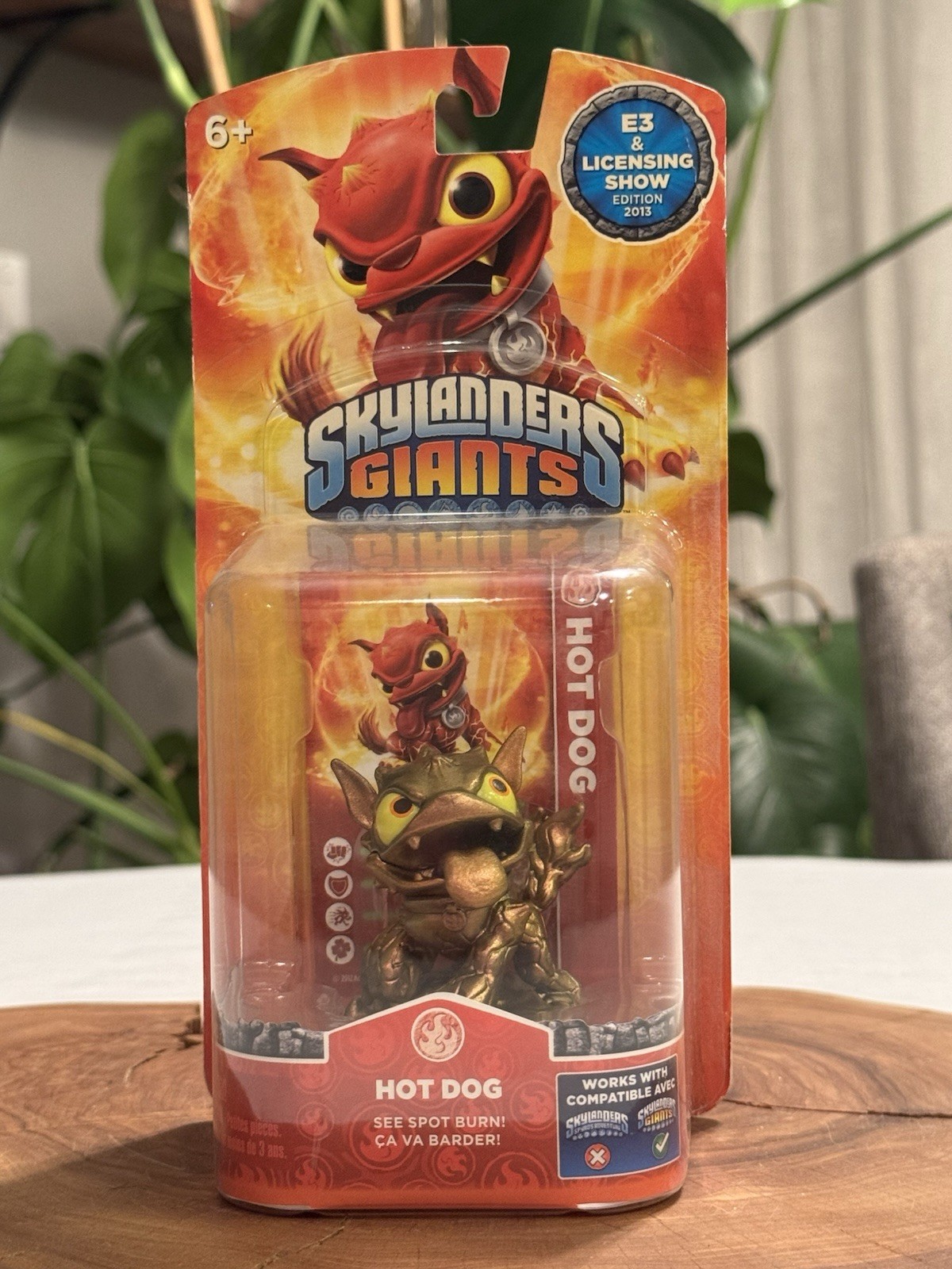 Skylanders Giants- E3 Bronze Hot Dog – RARE 2013 CHASE VARIANT
