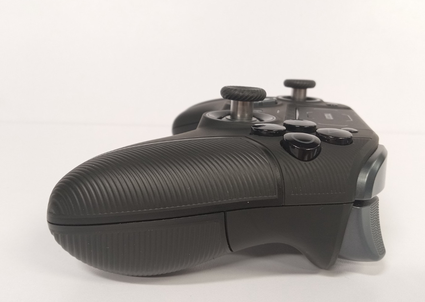 Nacon Revolution 5 Pro Wireless Controller for PS5, PS4, and PC (Black) – FF!