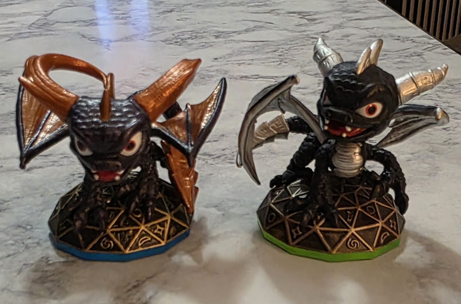 Dark Spyro & Mega Ram Spyro Bundle (Activision Skylanders) Lot of 2