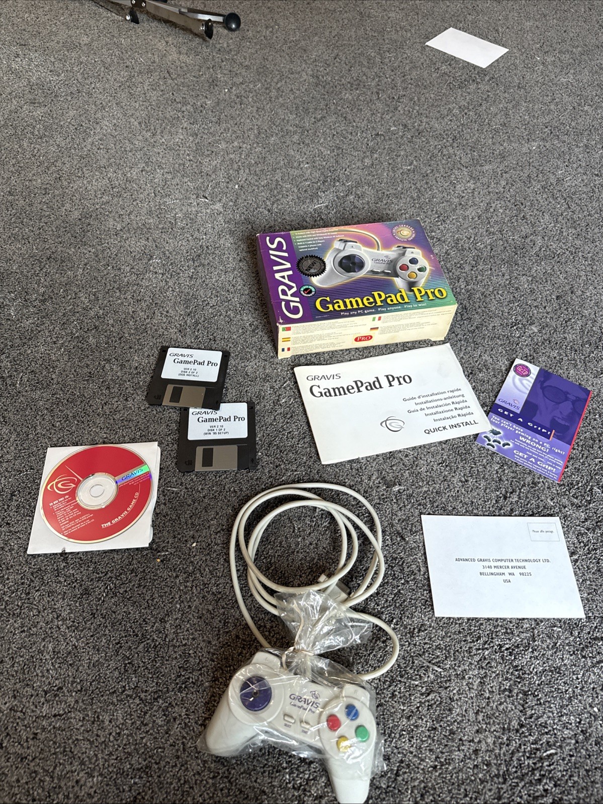 VINTAGE GRAVIS GAMEPAD PRO RETRO GAMING CONTROLLER ~HYN4202A Complete With Box