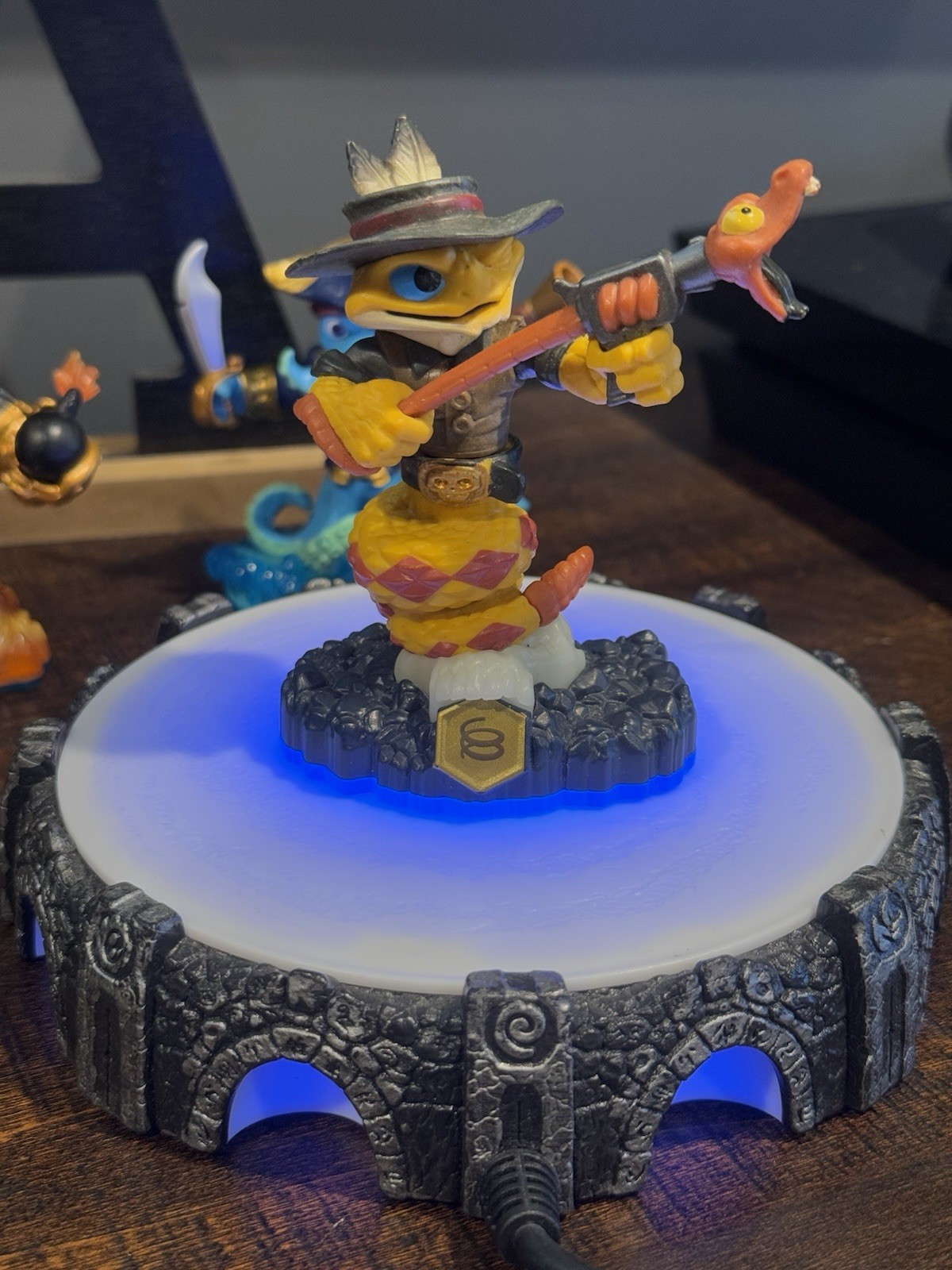 Skylanders Swap Force Night Shift + Rattle Shake Figures – Tested!