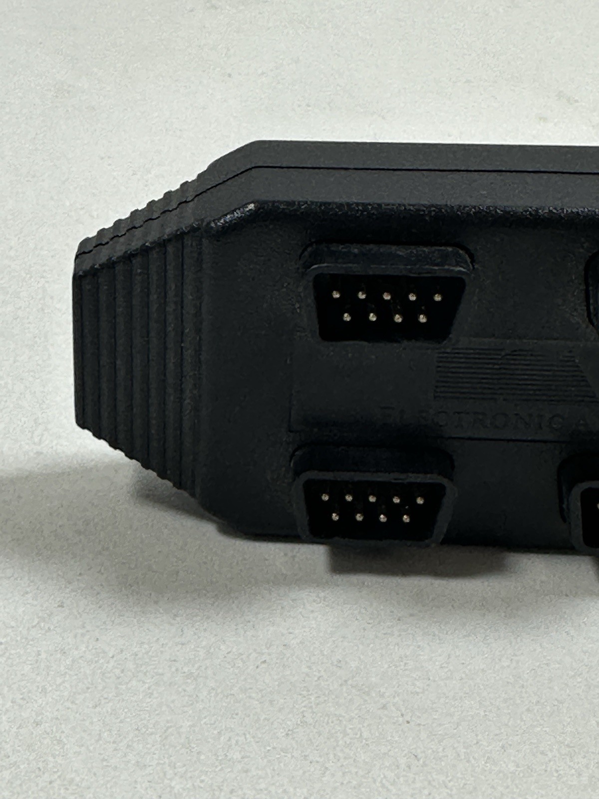 Sega Genesis EA 4 Controller Adapter Multitap Port Multi Player Electronic Arts