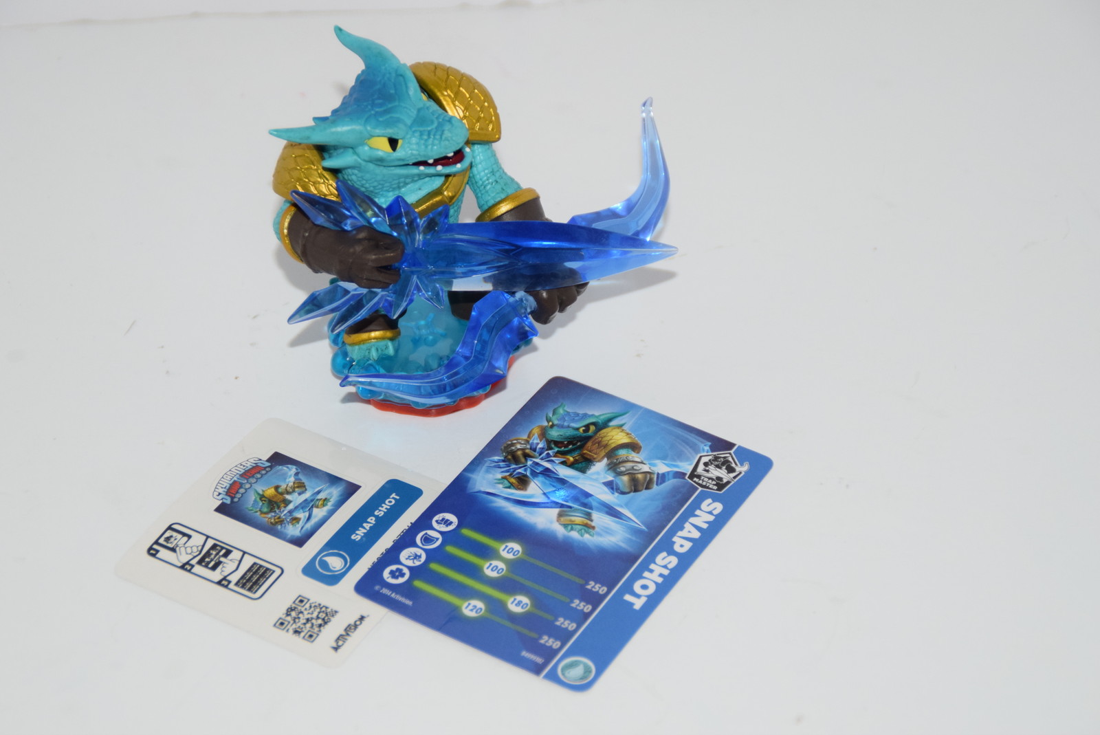 Skylanders Trap Team SNAP SHOT Loose Figure with Card and Sticker / Code