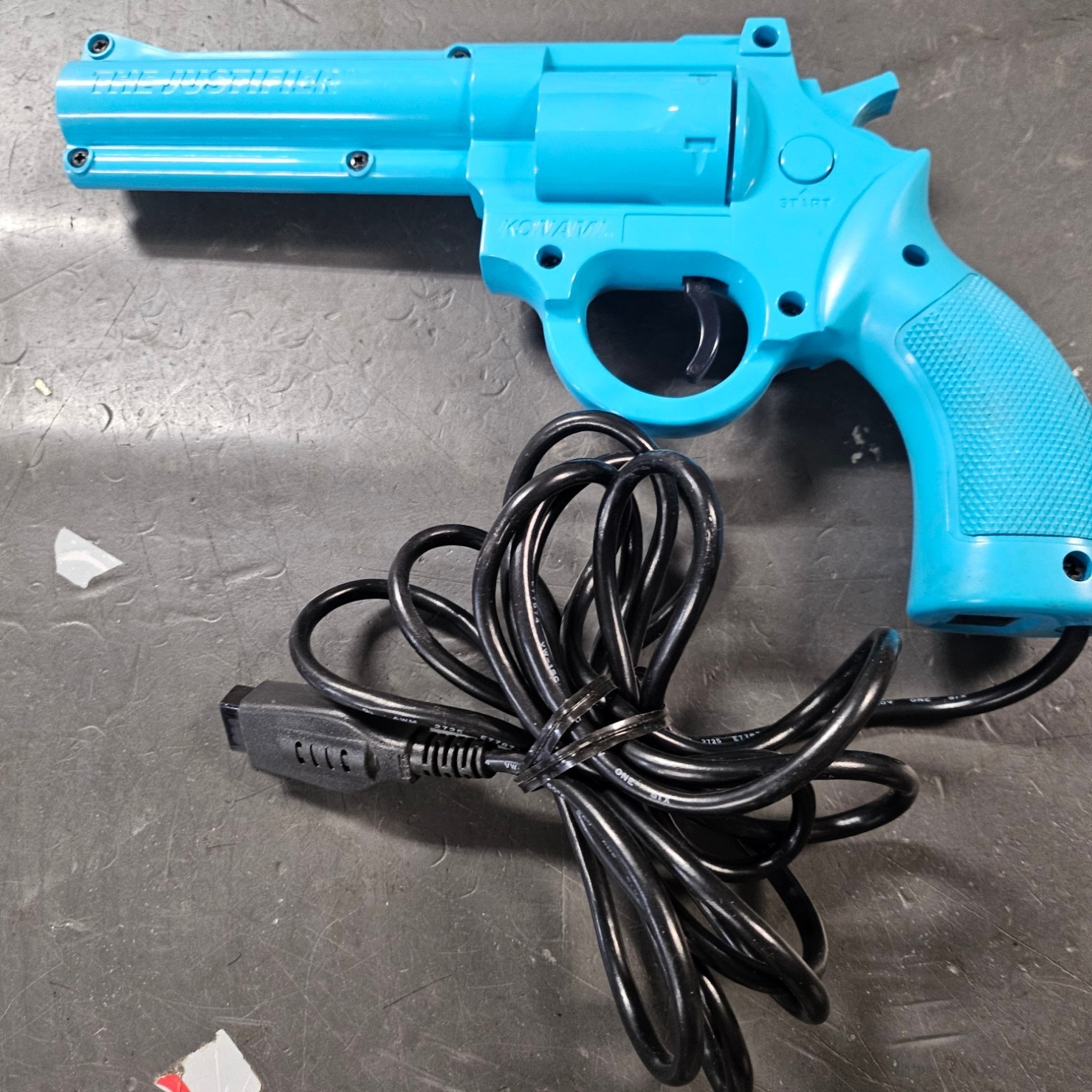 Sega Genesis Justifier Lethal Enforcer Konami Light Gun JE510 NEW Game