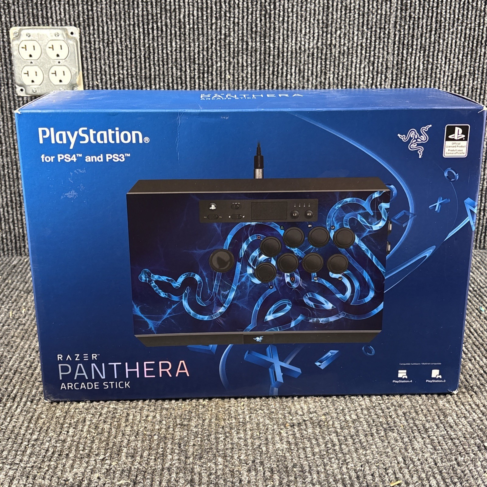 Razer Panthera Arcade Stick Street Fighter v Edition for PS4 and PS3