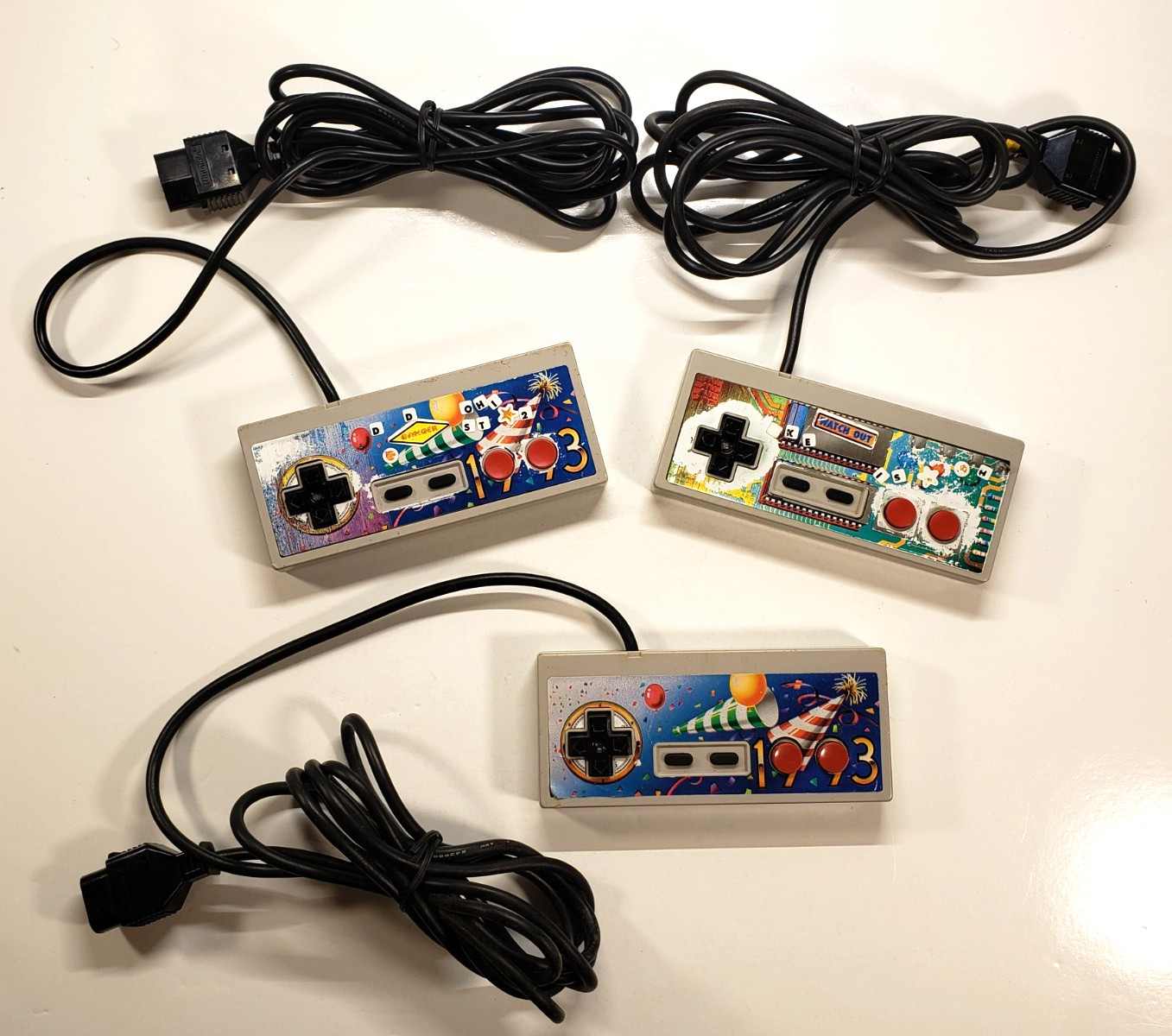 Nintendo Entertainment System [NES-004] Lot 3 Authentic NES Controllers – Tested