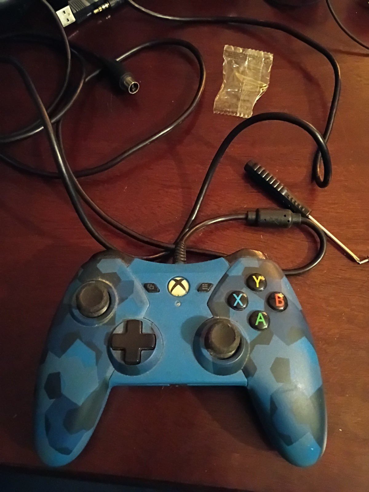 Microsoft X0869873 Controller