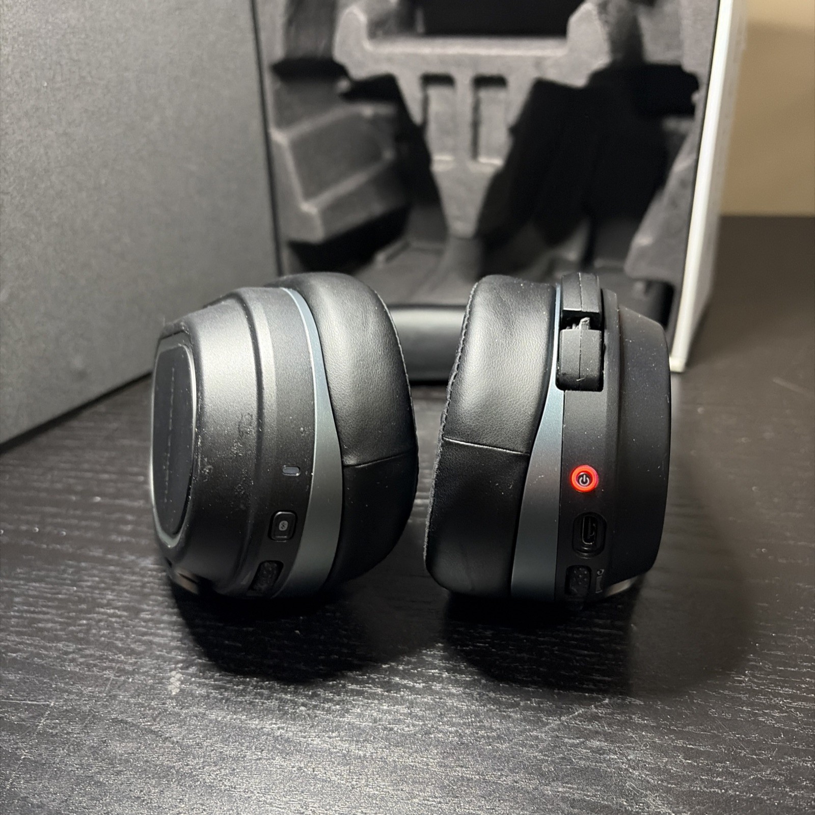 Turtle Beach Stealth 700 Gen 3 Wireless Gaming Headset READ/FOR PARTS