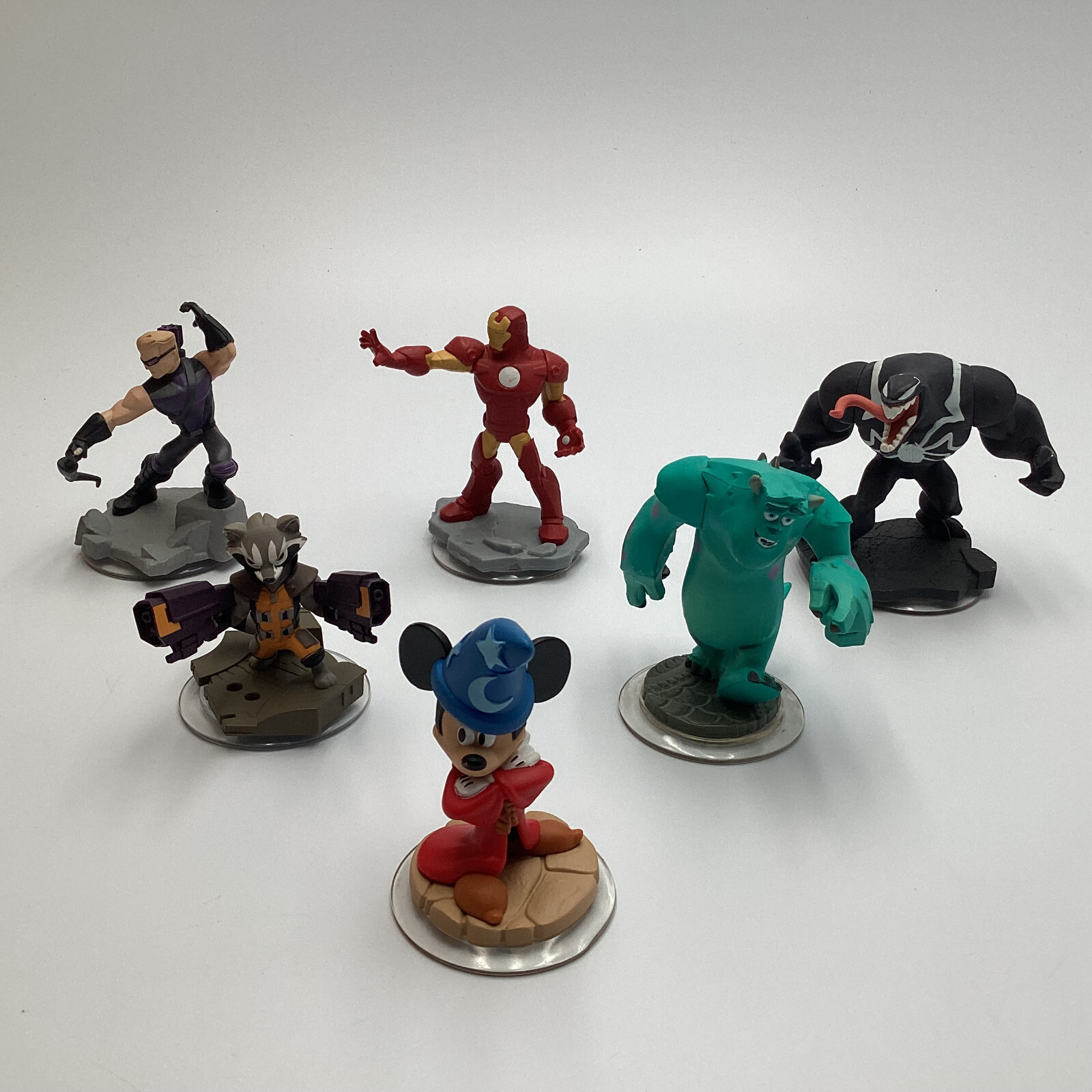 (Mixed Lot of 6) Disney Infinity 1.0 & 2.0 Action Figures – See Pictures – Nice