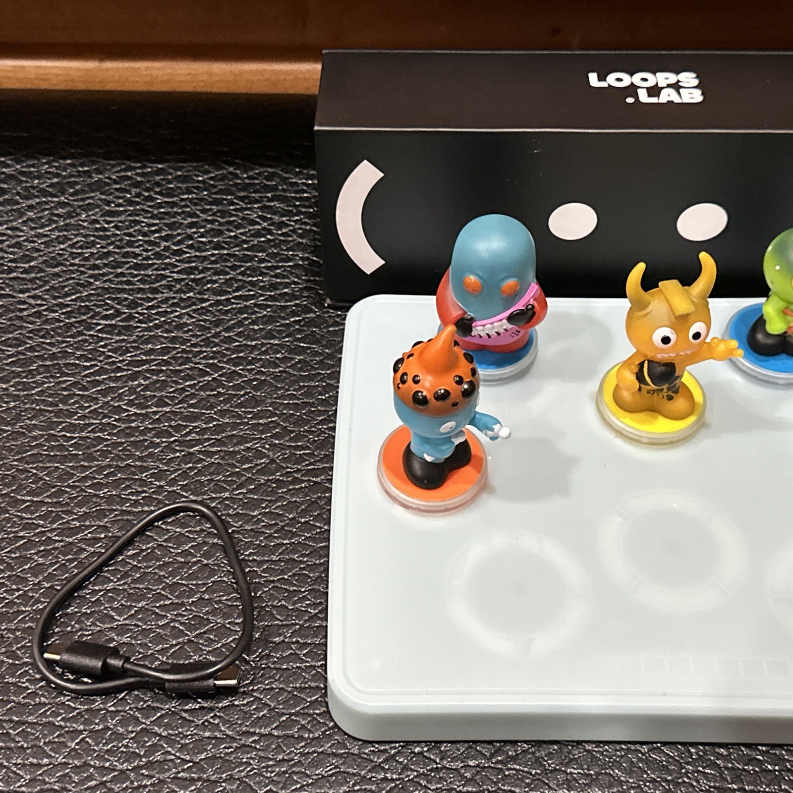 LOOPS Lab’s Starter Set – Music Creation System with Lax Funkers Figurine Set