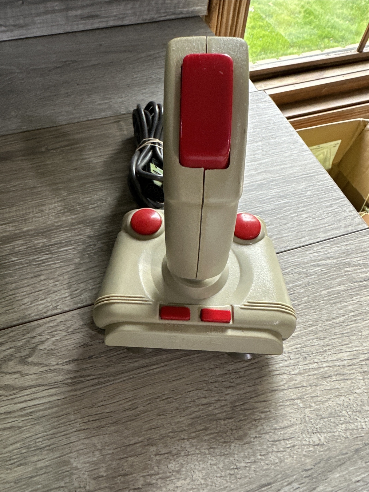 Beeshu Zinger Joystick Controller NES Nintendo Cream Red Good Quick Fire Retro