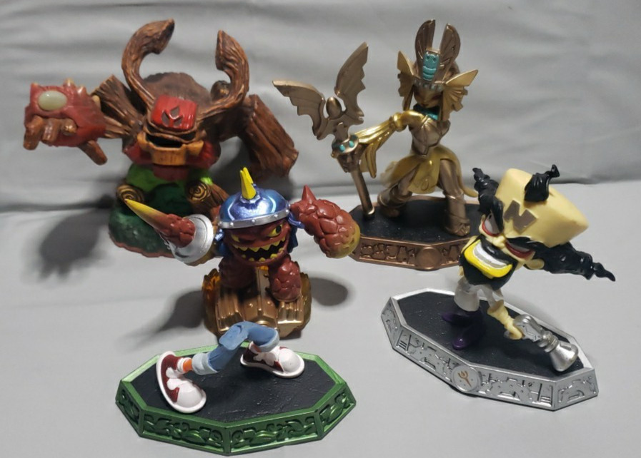 Skylanders Imaginators Dr. Neo Cortex And More Lot Of 4 And A Half.
