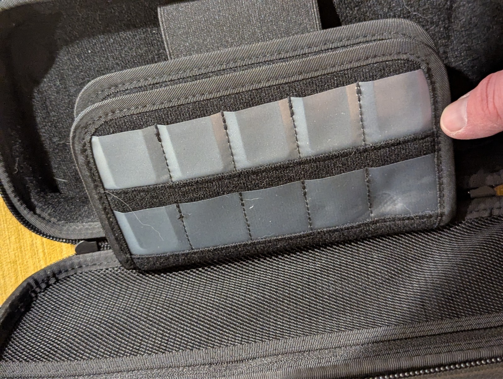 Mumba Black Carrying Case Travel Carry Bag & Brown Grip Case For Nintendo Switch