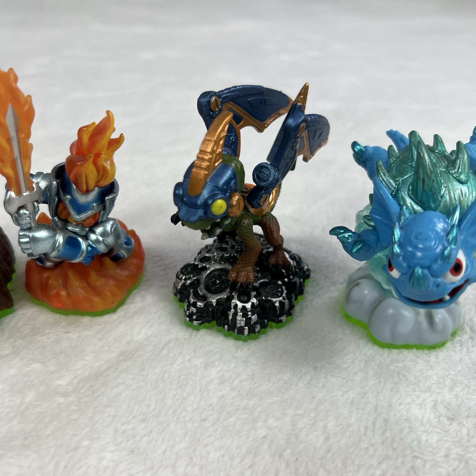 Lot Of 5 Skylanders Spyro’s Adventure Figures Camo Bash Ignitor Drobot Warnado