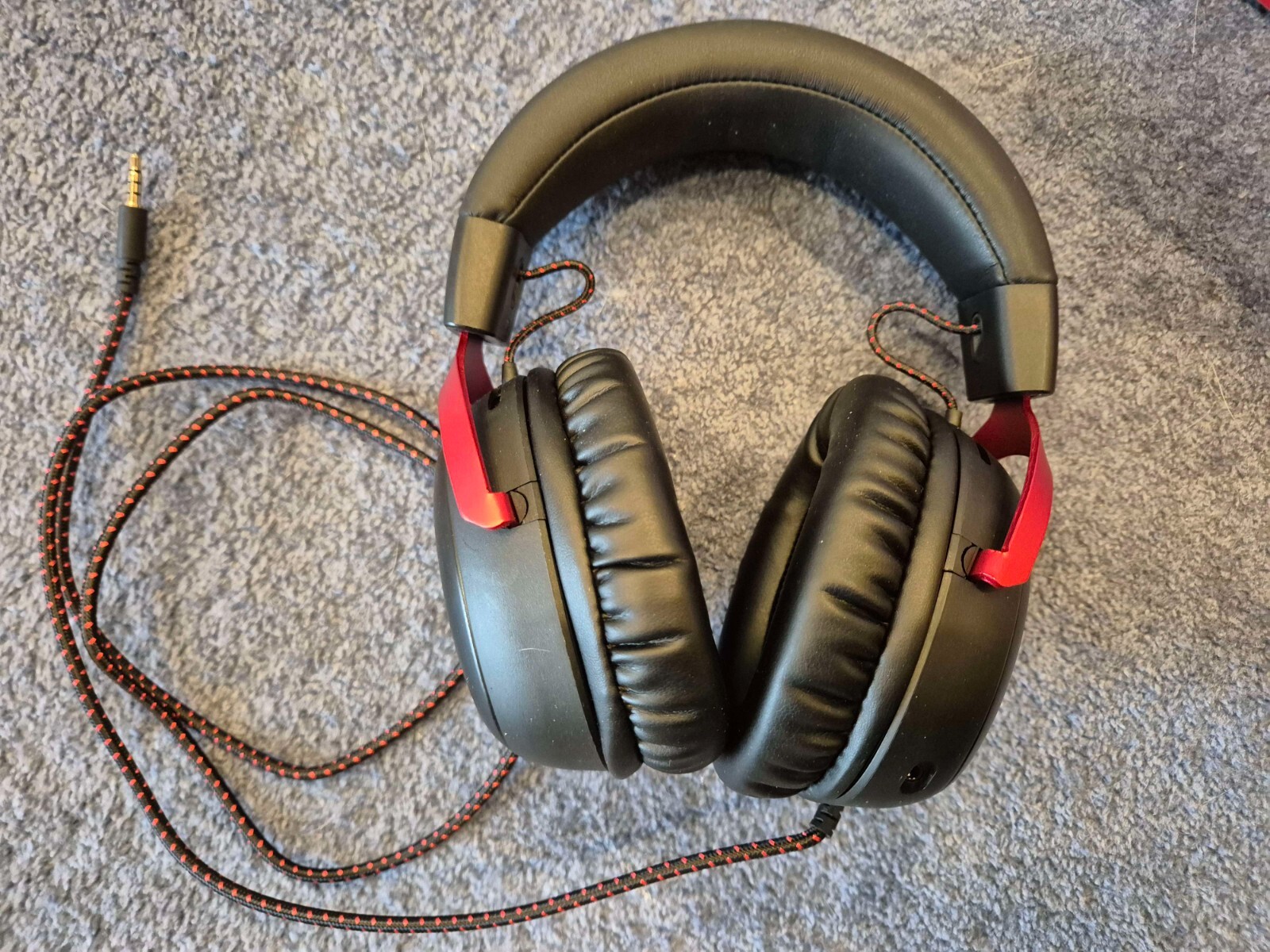 HyperX Cloud III Over-Ear Gaming Headset – Black/Red “GRADE A”