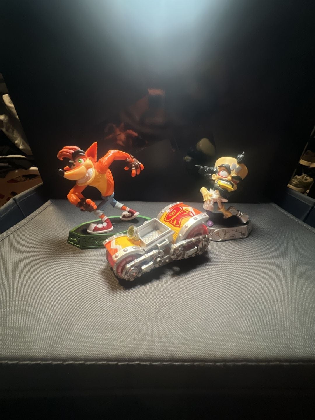Skylanders Crash Bandicoot, Dr. Neo Cortex, and Barrel Blaster Vehicle Set