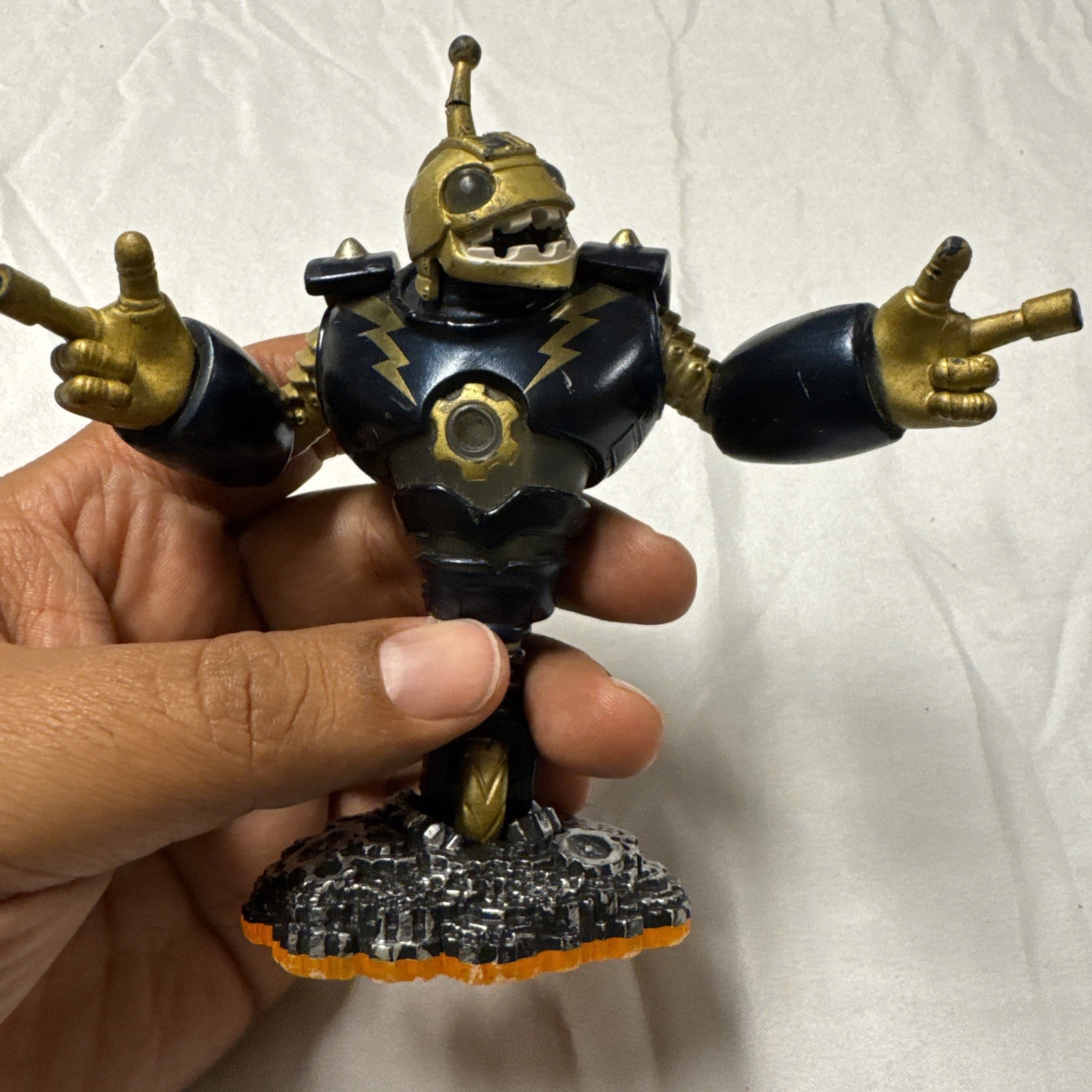 Skylanders Giants Legendary Bouncer Figure