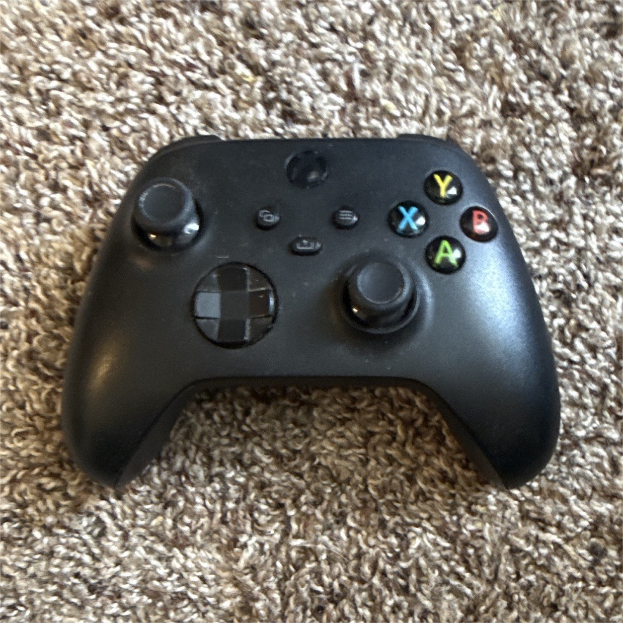 Microsoft Xbox Wireless Controller Black USB-C. No back plate to hold batteries