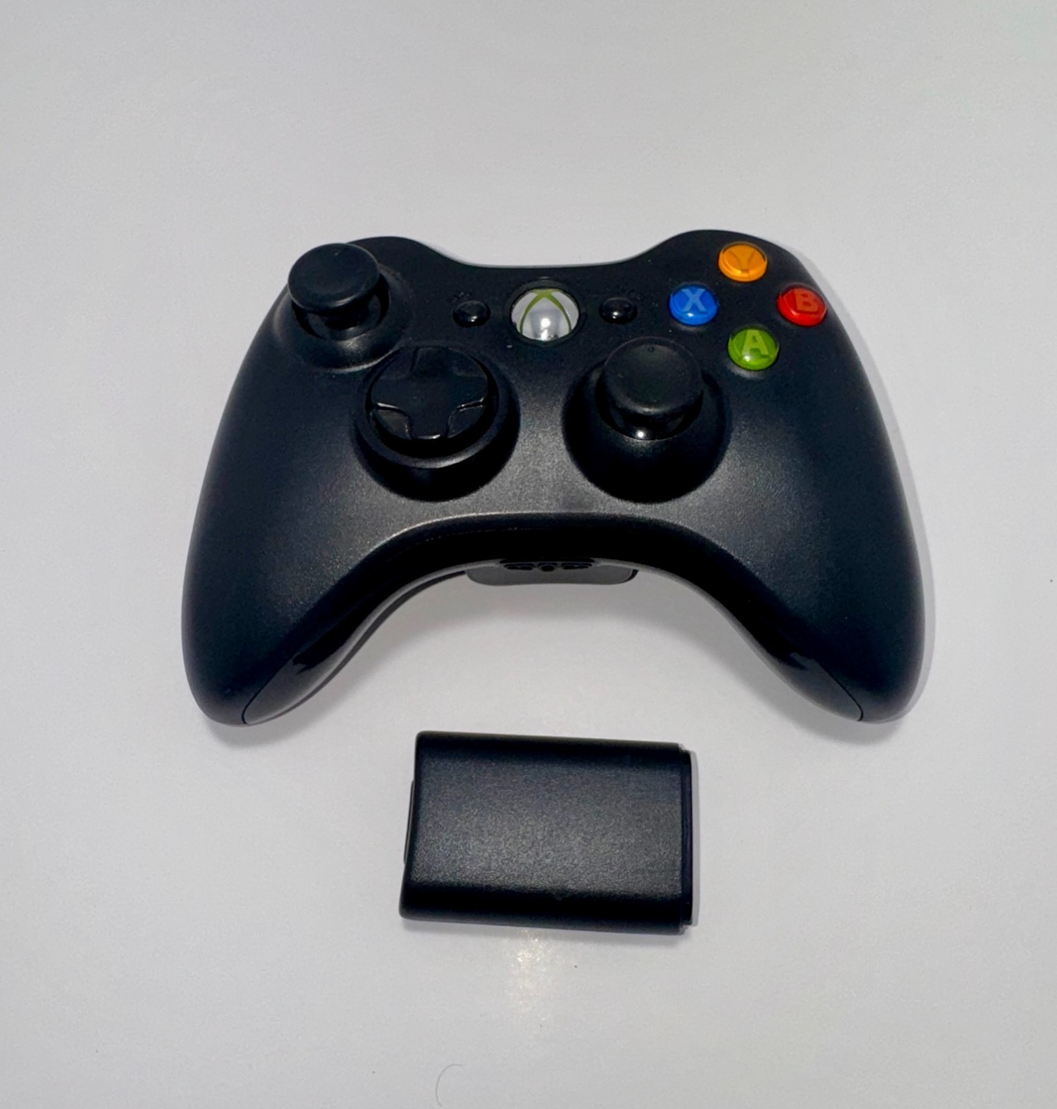 Microsoft Xbox 360 Wireless Controller – Glossy Black (2)