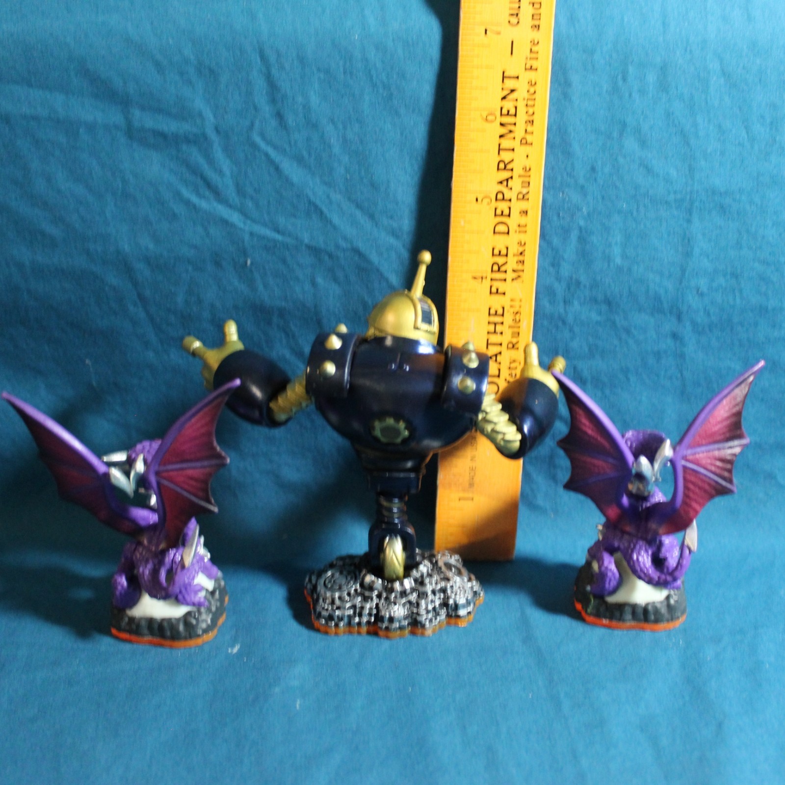 Spyro Skylanders Lot – Eruptor Legendary Bouncer Chill Jet-Vac Cards
