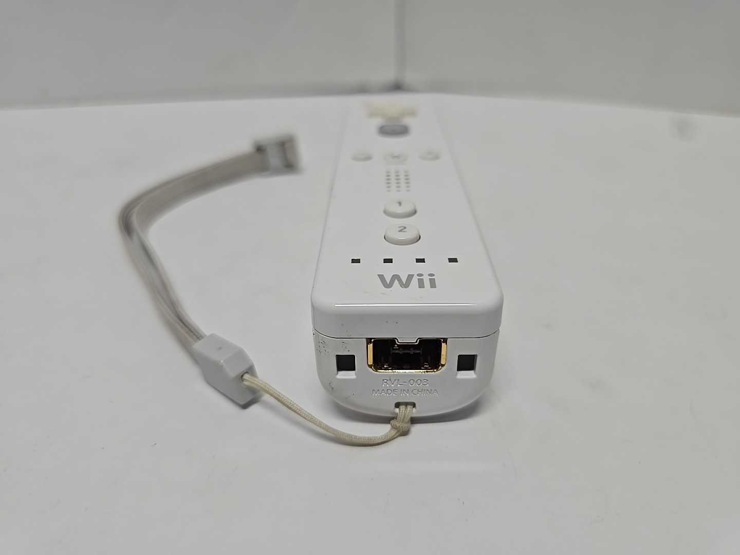 Nintendo Wii OEM White Remote Wiimote w/ MotionPlus Adapter & Silicone Sleeve