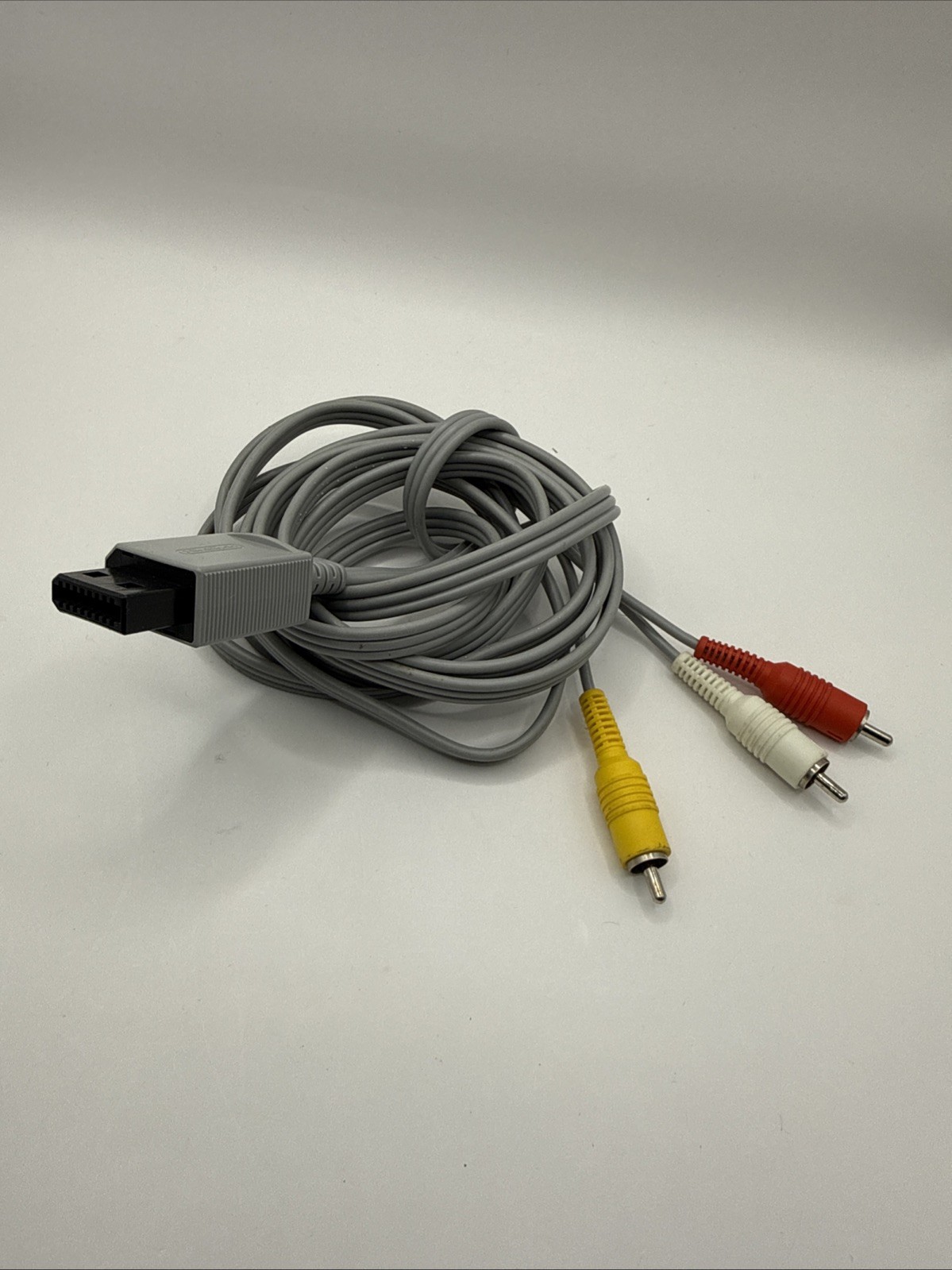 NINTENDO Wii GENUINE OEM AV TV Cable RED/YELLOW/WHITE