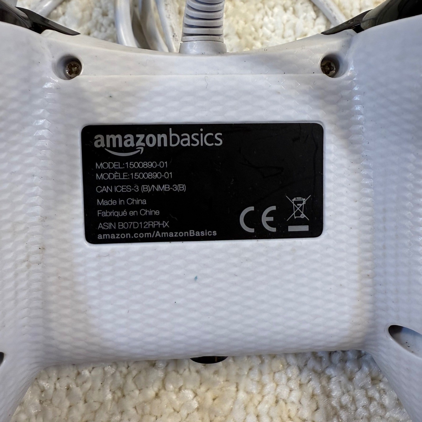 Amazon Basics Wired Game Controller White Gaming Pad UNTESTED