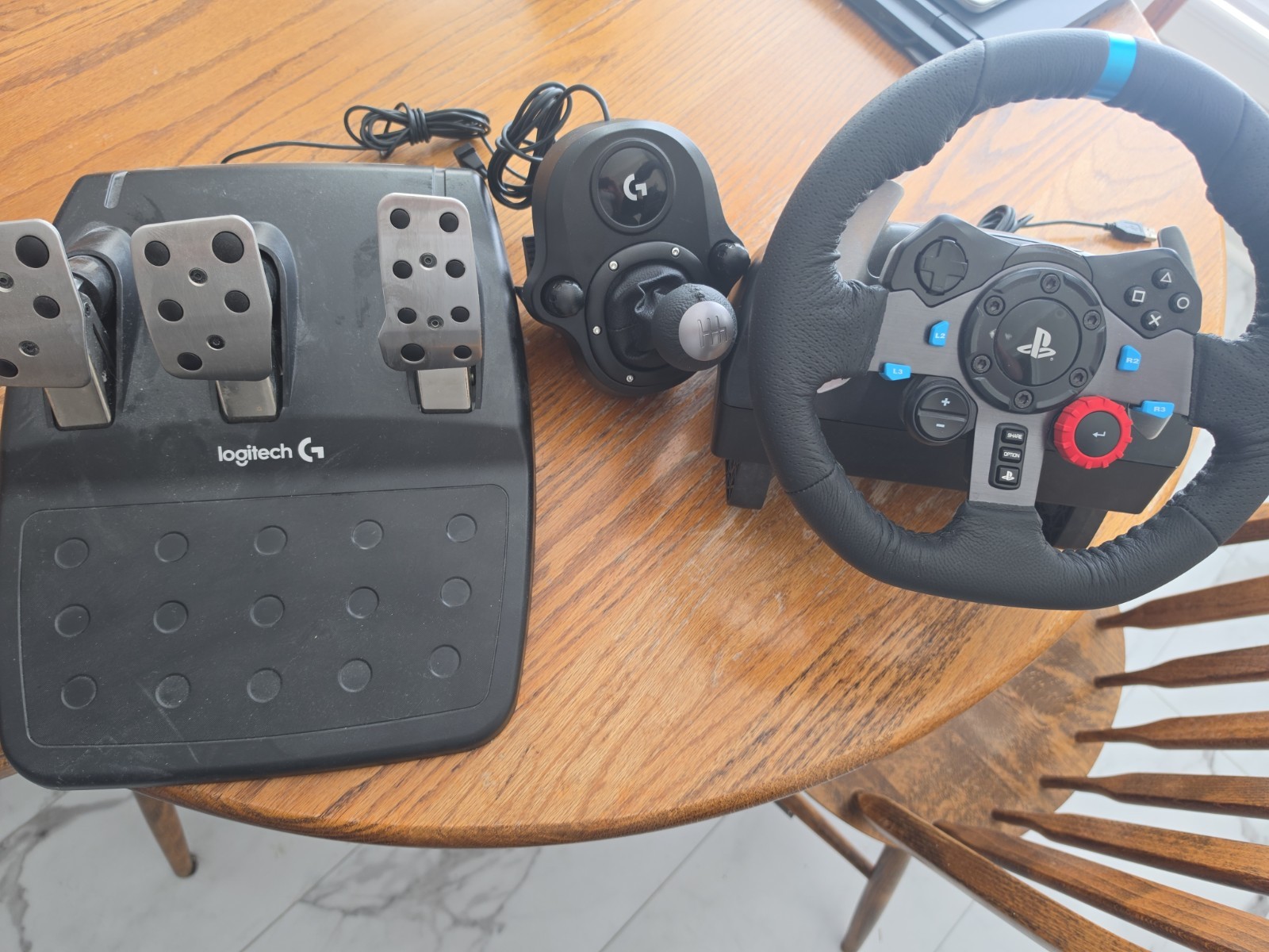 Logitech G29 Driving Force Racing Wheel – Black (941-000110)