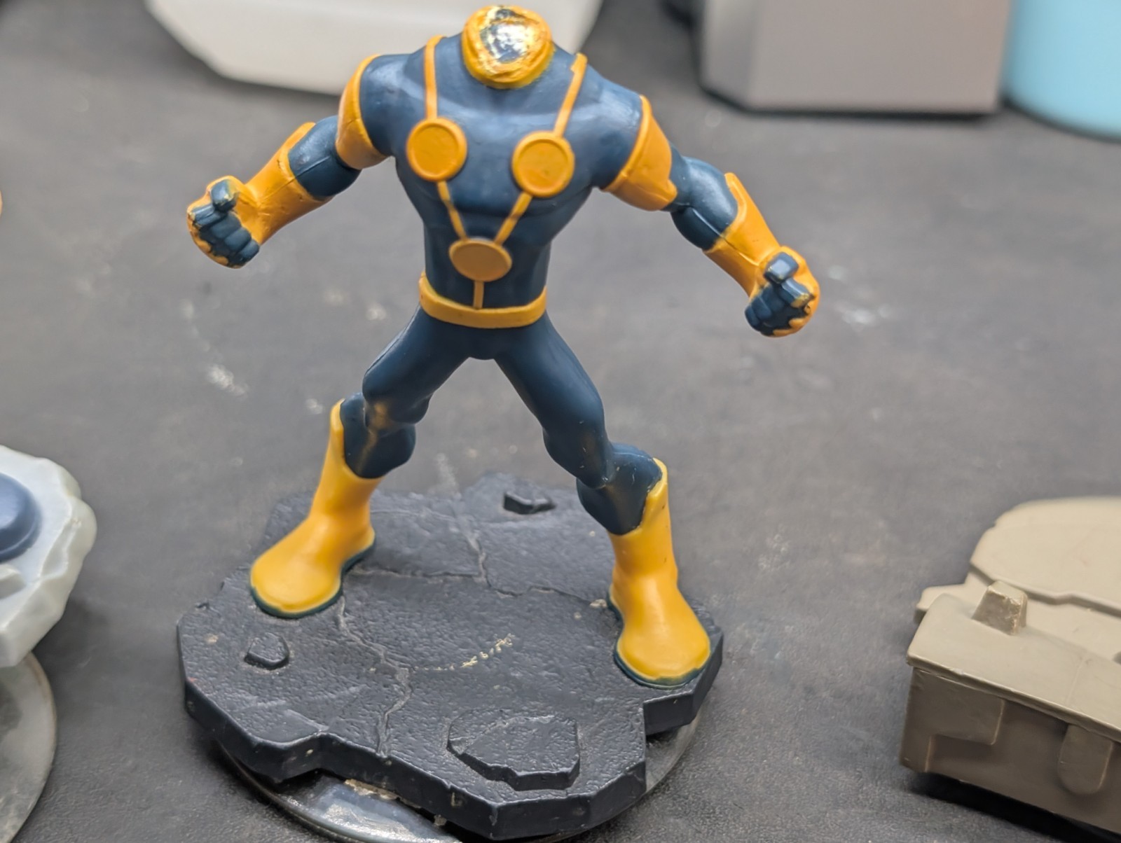 Disney Infinity Marvel Lot 14 Figures Hulk Iron Man Thor Venom Groot + Bonus