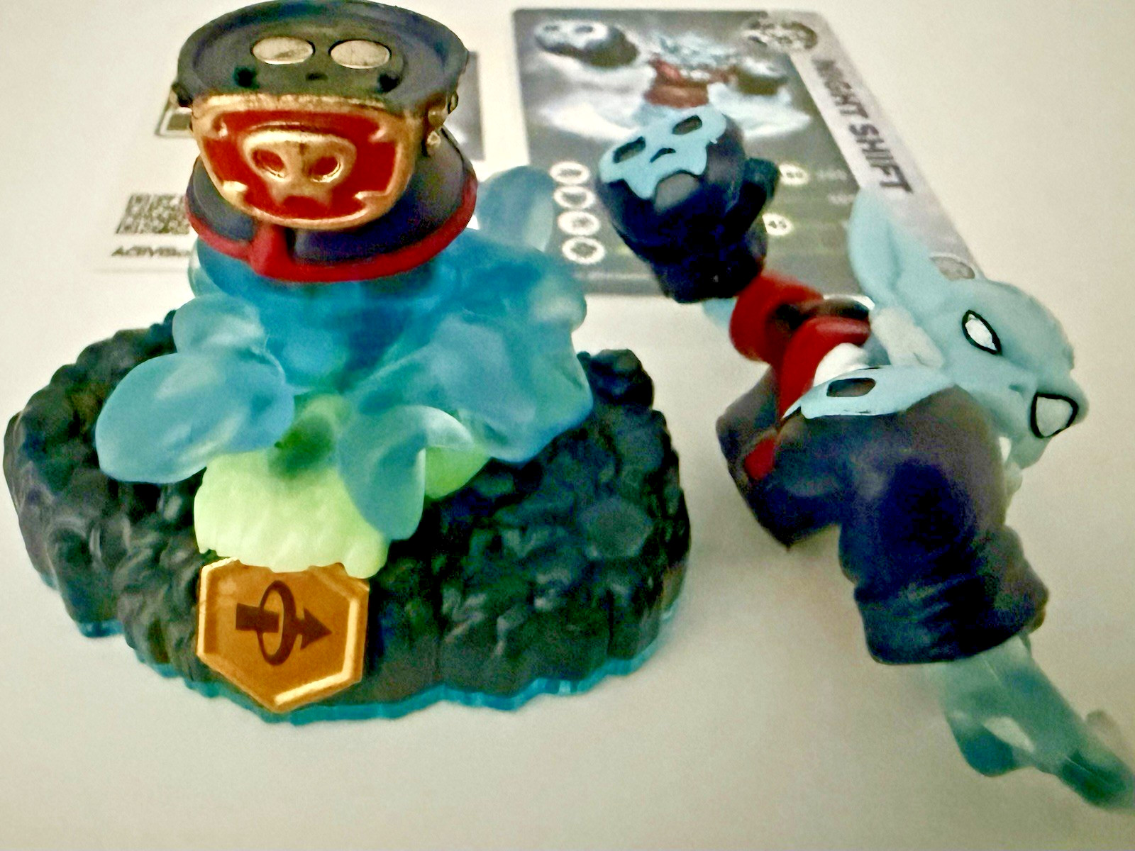 Skylanders Swap Force NIGHT SHIFT Undead Blue Base 2013 w/ card code sticker