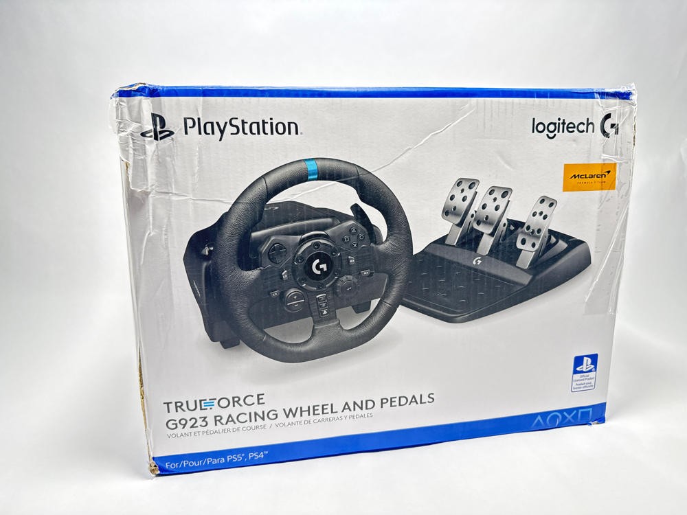 Logitech G923 Racing Wheel Pedals TRUEFORCE PS5 PS4 PC Leather Gaming