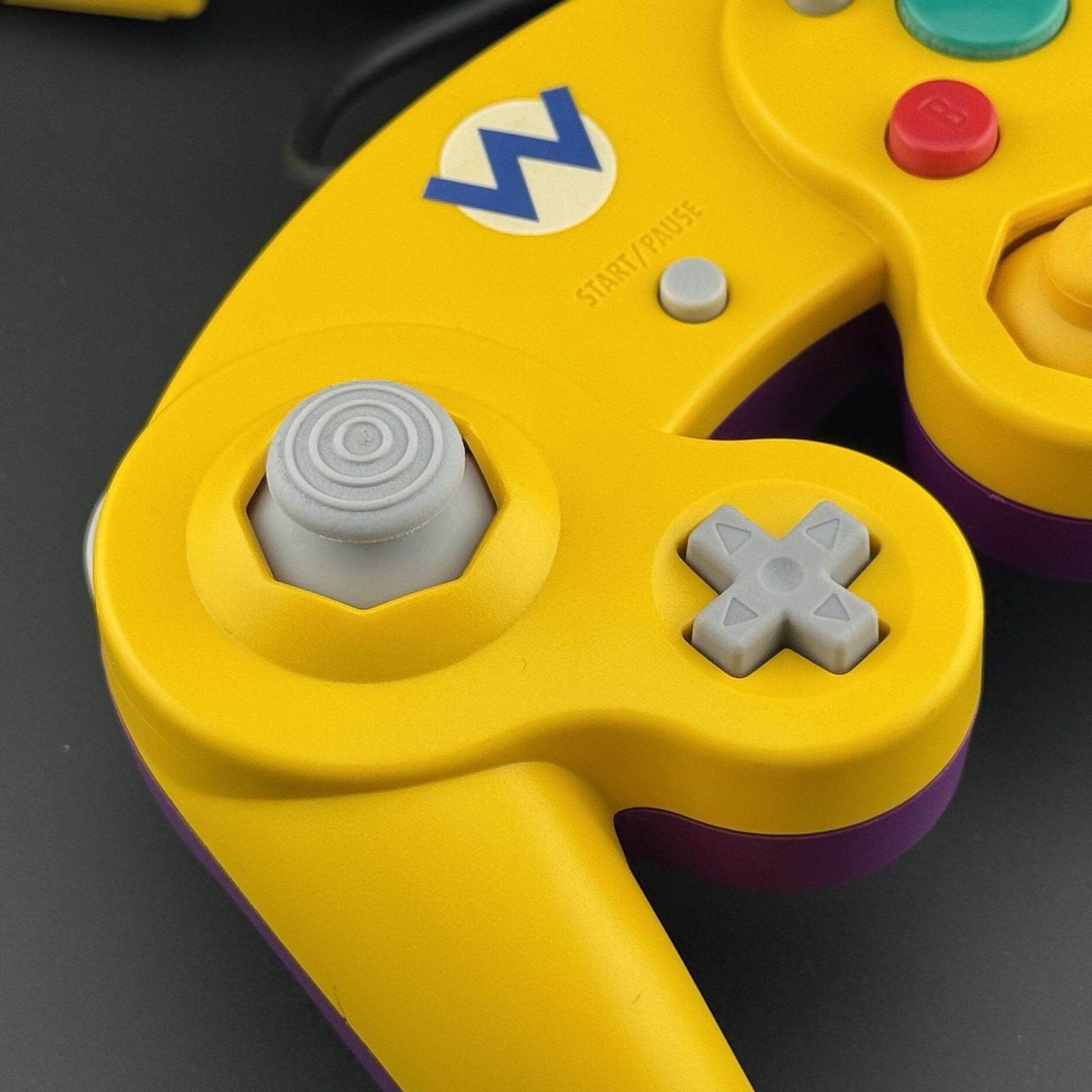 Club Nintendo GameCube Wario Yellow & Purple Controller DOL-003 JPN | US SELLER