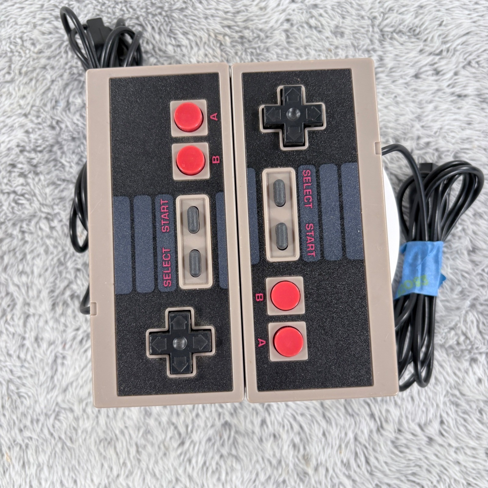 Mini Retro Game Entertainment System Console w/2 Controllers *Parts Only*
